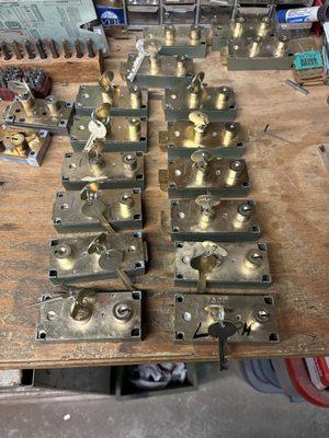 Safe deposit box locks