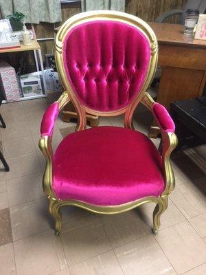 this is the newest addition to my collection. A magical piece by the great Briel. I showed it off at my dance studio first!