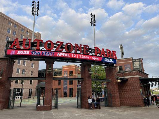 Entrance gates at Union and BB King Streets.