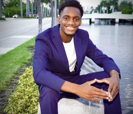 Gomy Louis - Lifestyle International Realty