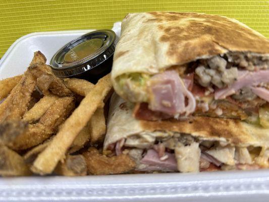 Lelo's Pizza & Sandwiches