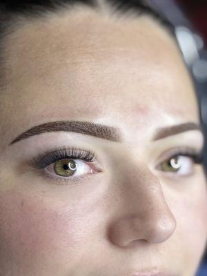 Ombré powder brows