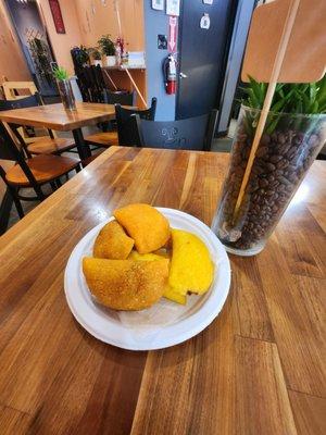 El Triunfo Bakery and Cafe