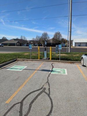 ChargePoint, 1901 E 20th St, Joplin