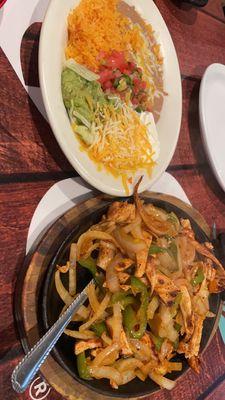 Los Agaves Bar and Grill