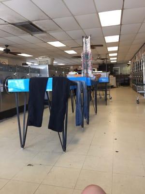 It's an ok laundromat.
