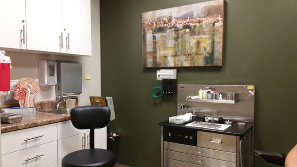 Nice facility. Amazing staff.