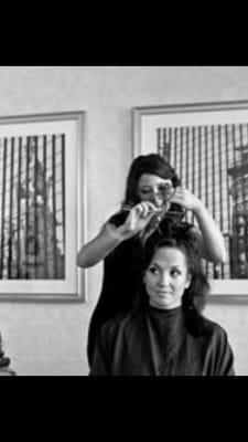 Paula's Surf Beauty Salon