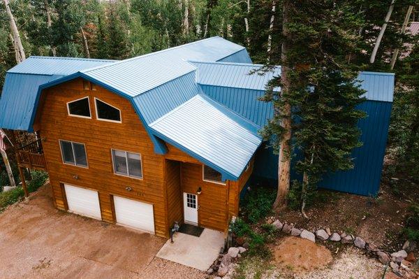Spacious cabin in Brian Head, Utah.