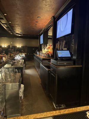 Bar top friendly friends.