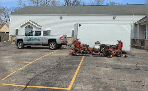 Behrlawn Mowing & Yardwork