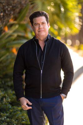 Alejandro Hernandez
Beverly Hills Real Estate Consultant