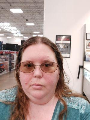 I'm looking for you and your business. Friendly, helpful and ready for work.