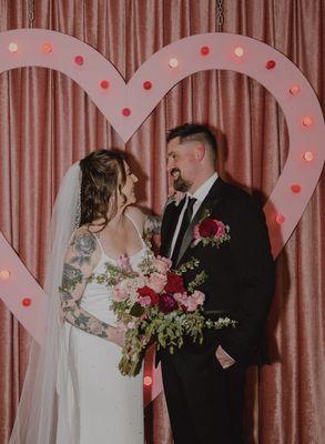 Bridal bouquet and boutineer.