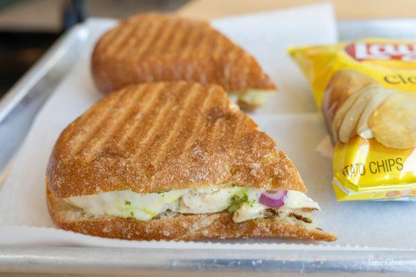 Chicken sandwich