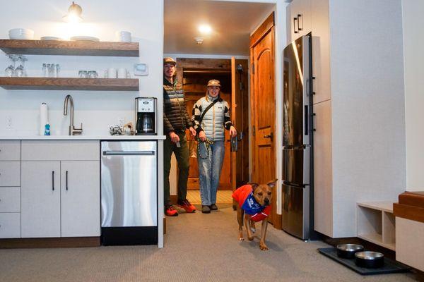 a pet friendly room at the lodge at osprey meadows