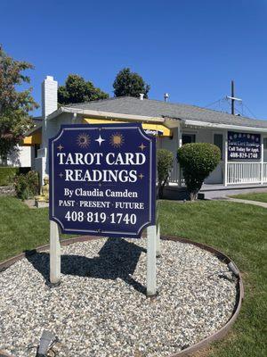 Psychic Readings by Claudia Camden