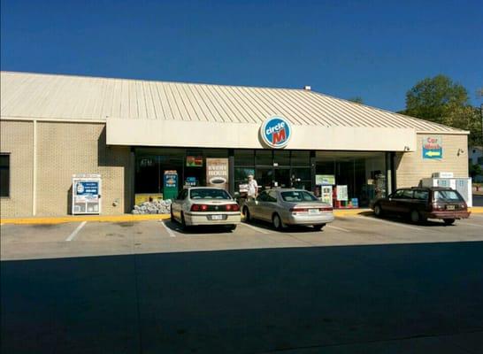 Circle M Food Shop No 25