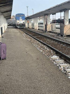 Amtrak California Zephyr arriving