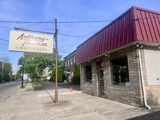 Anthony-Thomas Candy Shoppes