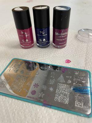 Nails stand stamped color
