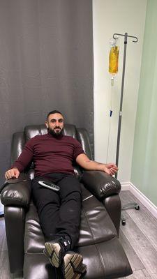 Get Up & Go vitamin infusion helps burn fat, restores energy, boosts metabolism, and improves performance.