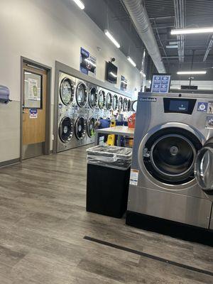 Jenifer is keeping this place spotless!