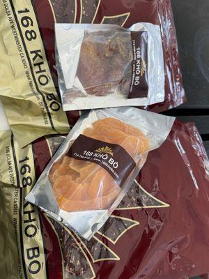 Beef jerky ans some dried fruits