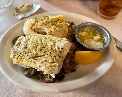 Jim & Linda's Lakeview Club