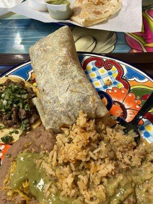 Amazing food, great portions, delicious! Very good prices. Great atmosphere, lots of fun & great selection.