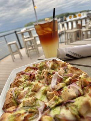 Lola's Lakehouse
