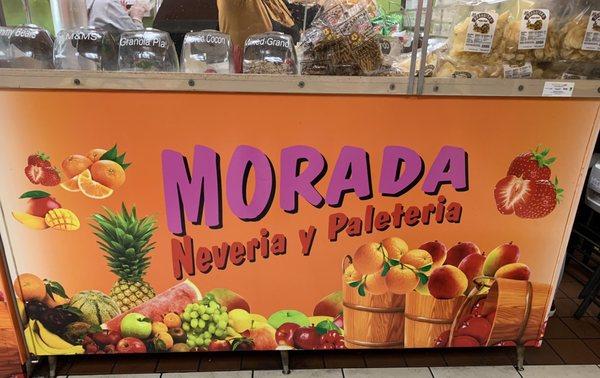 Miranda Neveria y Paleteria sign