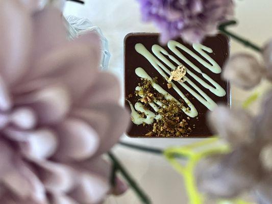 Dubai chocolate pistachio cake