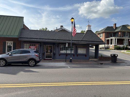 253 W. Main St. Abingdon Va "The Boutique at Abingdon Interiors"