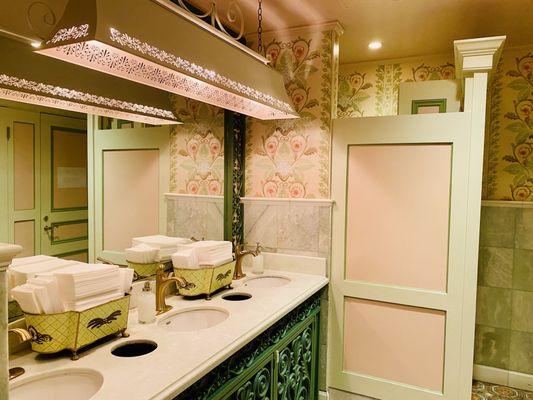 Vintage Pink Powder room downstairs is a FQ must visit. OuiOui.