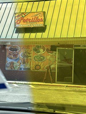 Los DOS Potrillos Restaurant