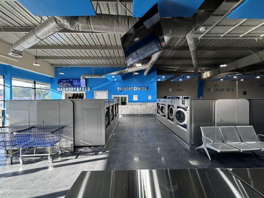 Wash Club Laundromat