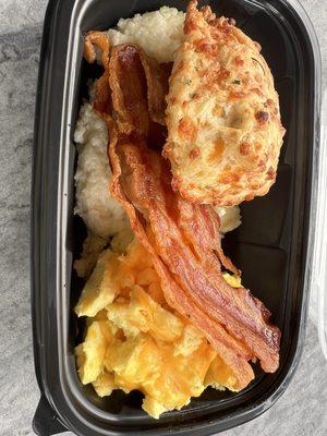 Full breakfast plus grits