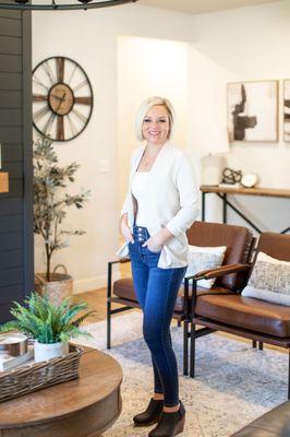 Ashley Handcock - RE/MAX Advantage