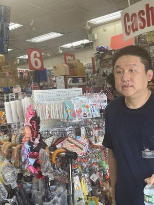 RACIST ASSHOLE ACCUSED ME OF STEALING A BAG THAT I WALKED IN WITH!