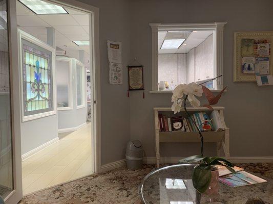 Waiting room at Ms Fredda's dental office.