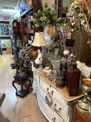 Jerry's Antiques and Estate Sales