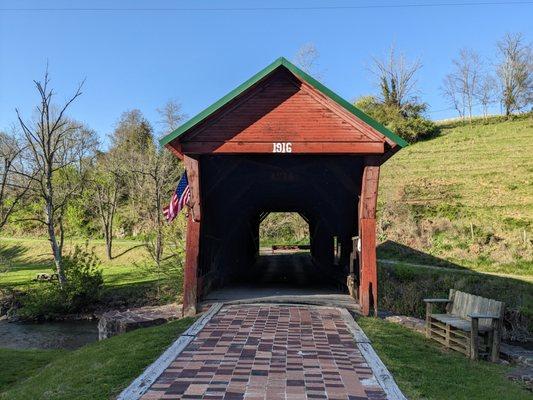 Link Farm Covered Bridge, Newport