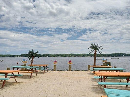 Charlestown Manor Beach And Campground