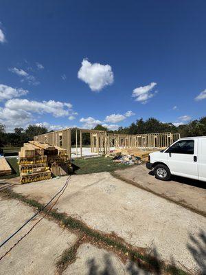 C&M Roofing & Construction