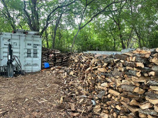 *Full cords are not available From Thanksgiving-February 1st.
*Only half cords are available while supplies last.