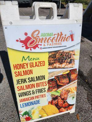 Aroma Organic Smoothies and Jamaican Patties