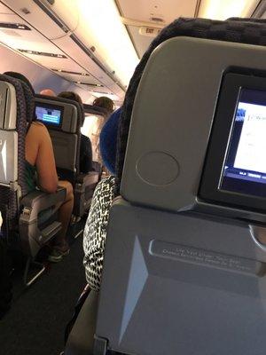 Worst airline ever!!!