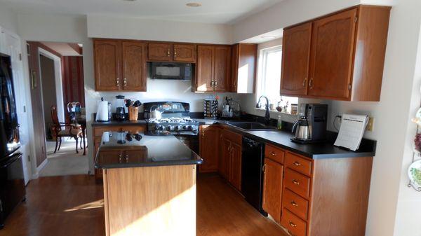 Kitchen Refresh:  Update your kitchen and bring it back to life without the cost of replacing your cabinets.