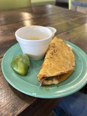 Best Birria Tacos in Downtown Lincoln! Fast service, amazing tacos! Definitely recommend.
